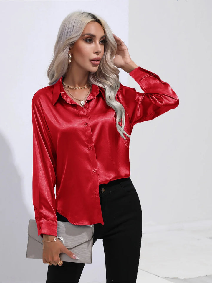 Sienna | Satinblus med Knappdetaljer